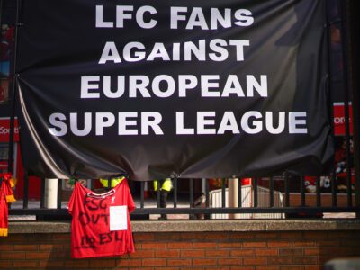 Les fans du Liverpool FC contre la Super League
