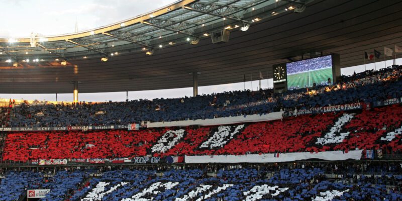 Supporters du PSG au Stade de France